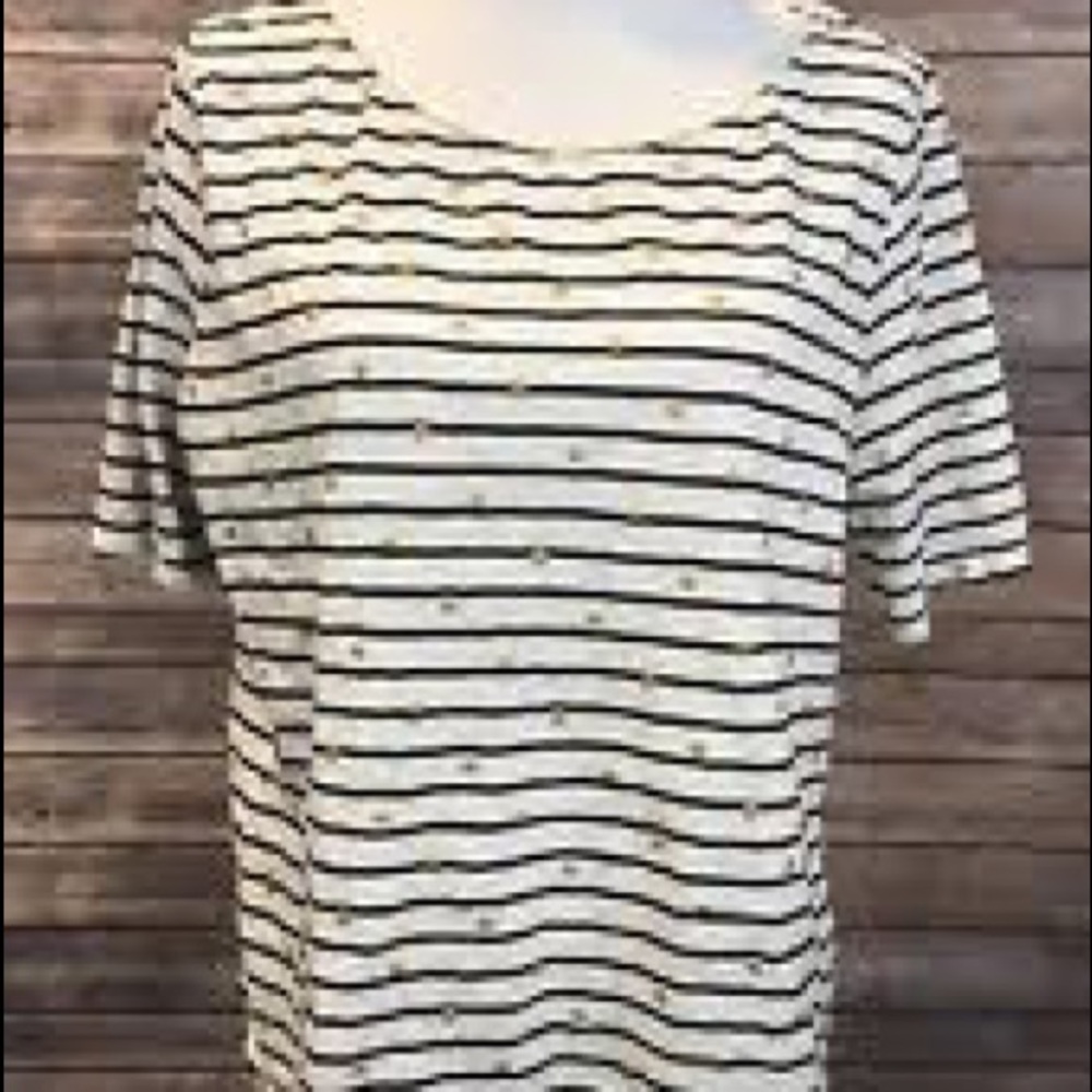 LOFT gold polka dot tee
